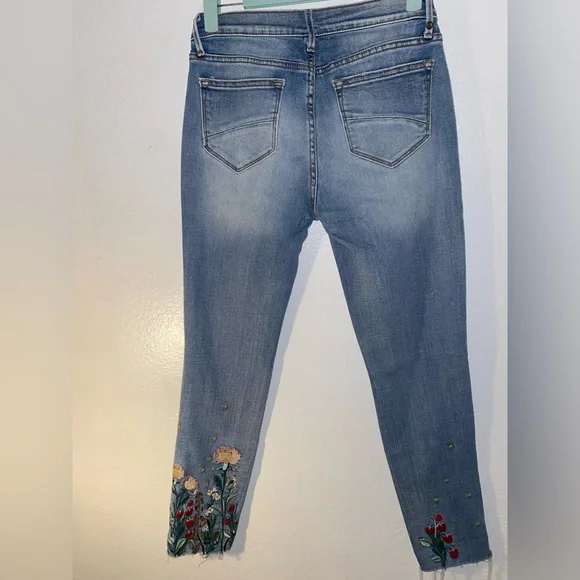 Driftwood floral embroidered Blue Sexy jeans size 26 - Picture 6 of 7